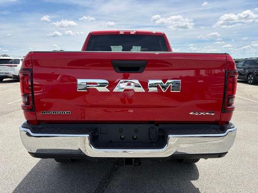 Flame Red Clearcoat 2026 RAM 2500 Big Horn Crew Cab 4x4 6'4' Box