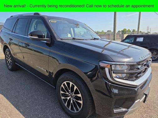 Black Metallic 2025 Ford Expedition Platinum