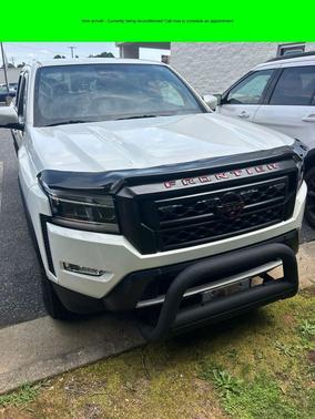 Glacier White 2024 Nissan Frontier PRO-X