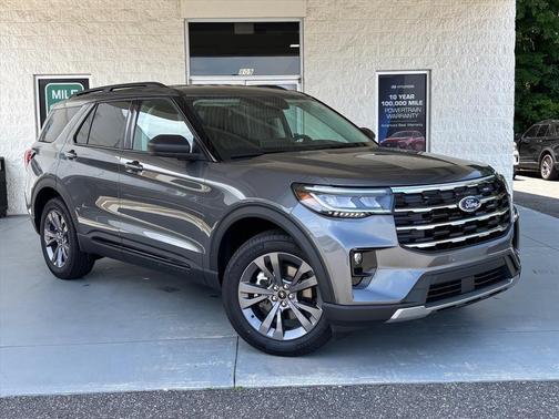 Gray Metallic 2026 Ford Explorer Active