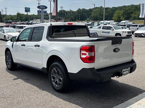 Oxford White 2026 Ford Maverick XLT
