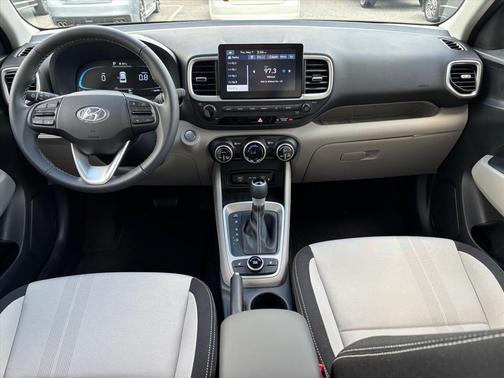 Shimmering Silver 2026 Hyundai VENUE SEL