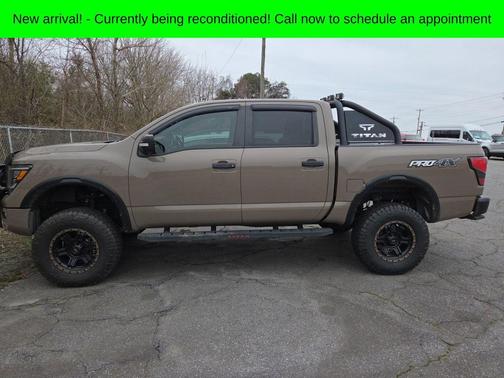 2020 Nissan Titan PRO-4X