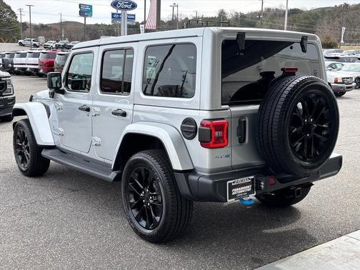 2022 Jeep Wrangler Unlimited 4xe Sahara