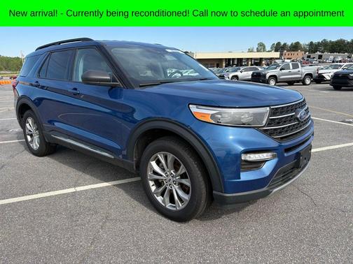 Blue 2023 Ford Explorer XLT
