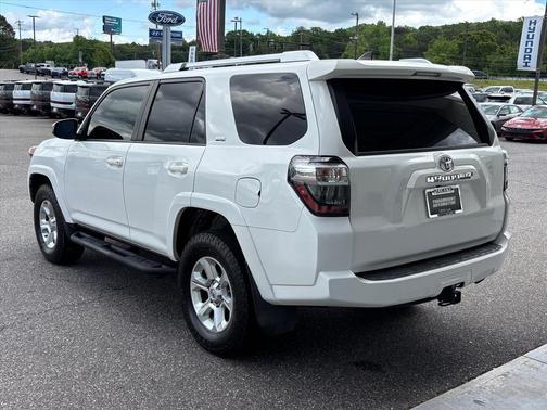 Super White 2018 Toyota 4Runner SR5