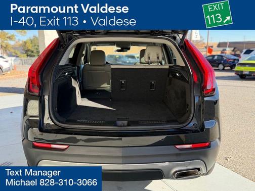 2023 Cadillac XT4 Premium Luxury