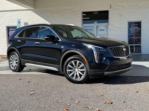 2023 Cadillac XT4 Premium Luxury