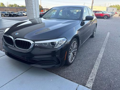 Black Sapphire Metallic 2019 BMW 530 530i