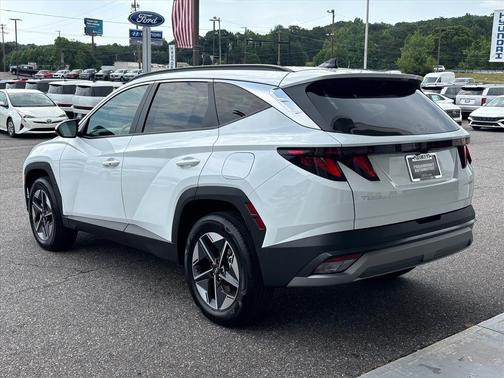 White Pearl 2026 Hyundai TUCSON Hybrid SEL