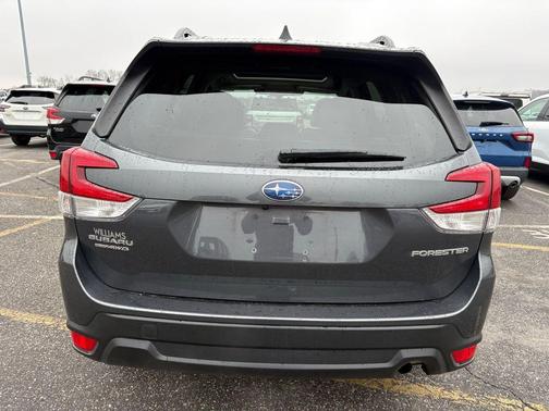 2024 Subaru Forester Premium