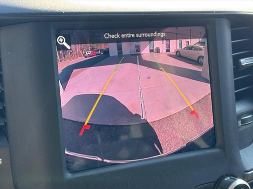 2019 RAM 2500 Tradesman Crew Cab 4x4 6'4' Box