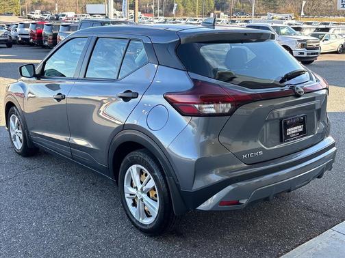 2023 Nissan Kicks S