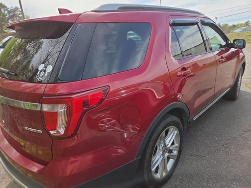 Ruby Red Metallic 2016 Ford Explorer XLT