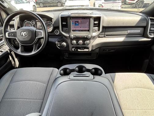 Bright White Clearcoat 2024 RAM 2500 Big Horn Crew Cab 4x4 6'4' Box