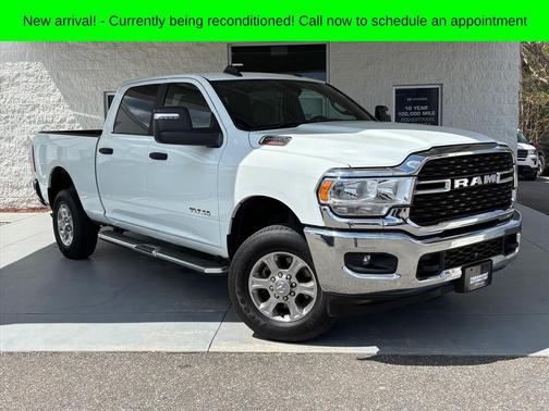 2024 RAM 2500 Big Horn Crew Cab 4x4 6'4' Box