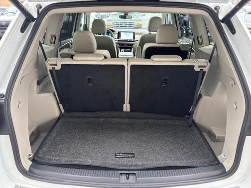 2024 Volkswagen Atlas 2.0T SE w/Technology 4MOTION