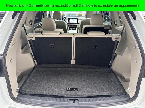 2024 Volkswagen Atlas 2.0T SE w/Technology 4MOTION