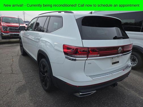 2024 Volkswagen Atlas 2.0T SE w/Technology 4MOTION