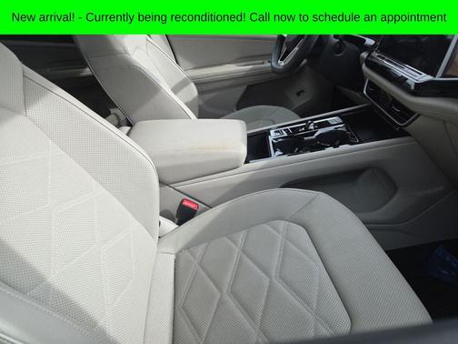 2024 Volkswagen Atlas 2.0T SE w/Technology 4MOTION