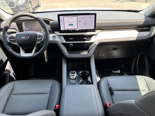 White Metallic 2026 Ford Explorer Active