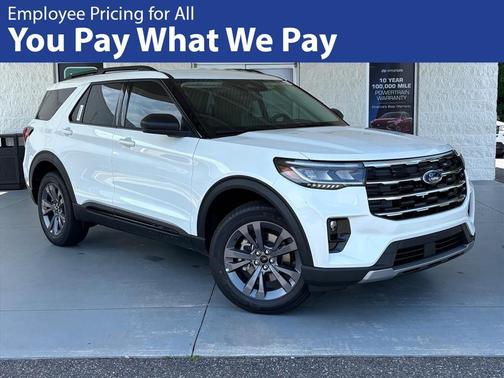 White Metallic 2026 Ford Explorer Active