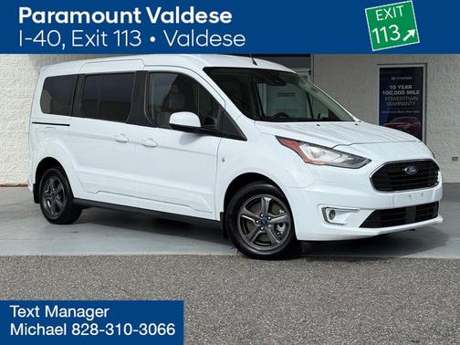 2023 Ford Transit Connect Titanium w/Rear Liftgate