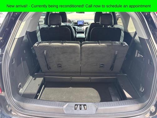 Black Metallic 2024 Ford Explorer XLT