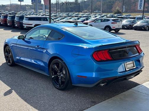 2021 Ford Mustang EcoBoost