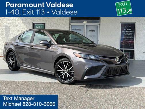 2022 Toyota Camry SE