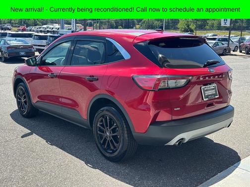 Red Metallic 2020 Ford Escape SE