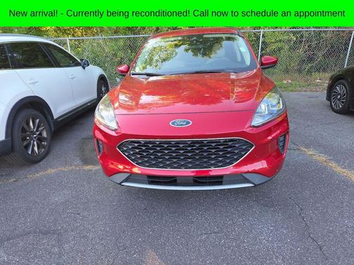 Red Metallic 2020 Ford Escape SE