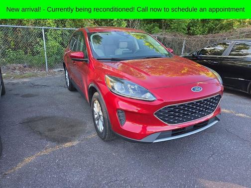 Red Metallic 2020 Ford Escape SE