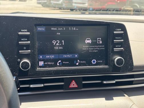 Gray 2024 Hyundai ELANTRA SE