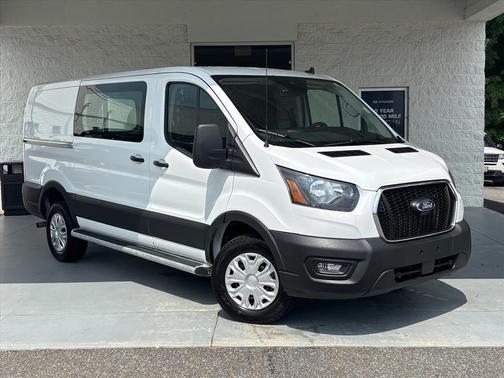 Oxford White 2025 Ford Transit-250 Base