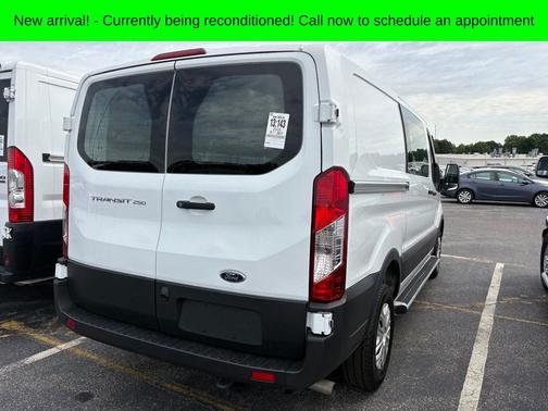Oxford White 2025 Ford Transit-250 Base