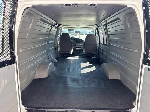 2006 Ford E250 Base