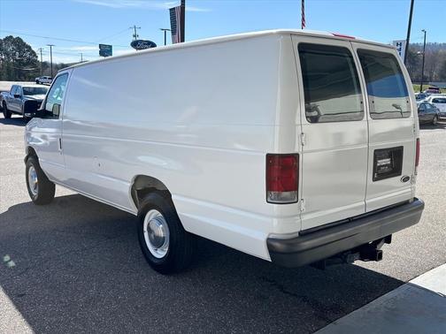 2006 Ford E250 Base