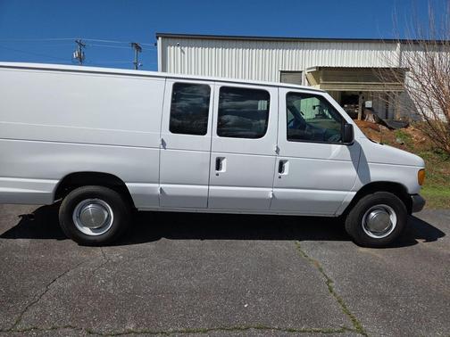2006 Ford E250 Base