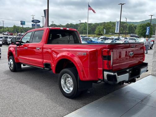Race Red 2023 Ford F-450 Lariat