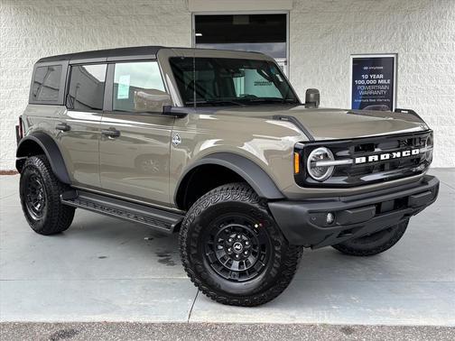 Gray 2026 Ford Bronco Outer Banks
