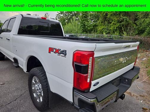White Metallic 2024 Ford F-350 King Ranch