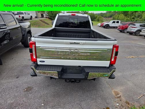 White Metallic 2024 Ford F-350 King Ranch