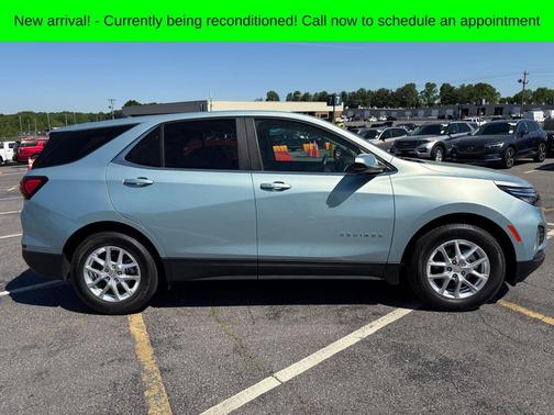 Blue Metallic 2022 Chevrolet Equinox 1LT