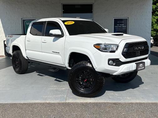Super White 2020 Toyota Tacoma TRD Sport