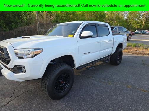 2020 Toyota Tacoma TRD Sport