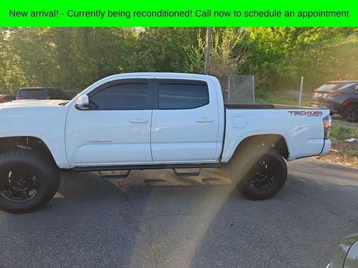 2020 Toyota Tacoma TRD Sport