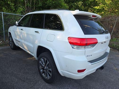 Bright White Clearcoat 2018 Jeep Grand Cherokee Overland