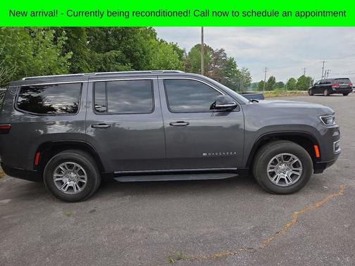 Baltic Gray Metallic Clearcoat 2023 Jeep Wagoneer Series I 4x4