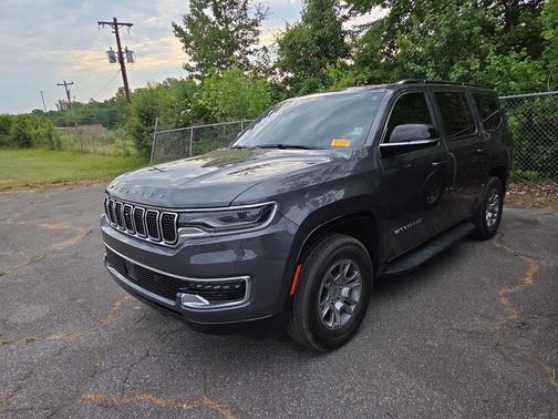 Baltic Gray Metallic Clearcoat 2023 Jeep Wagoneer Series I 4x4